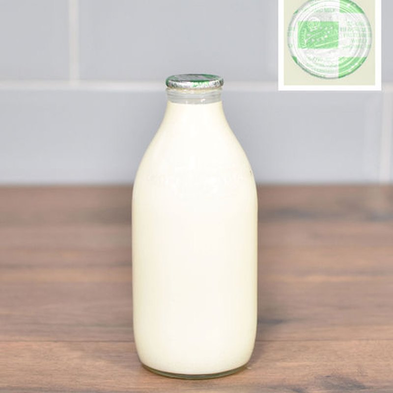 Cotteswold organic whole milk, 1-pint glass bottle